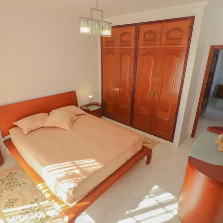 Villa Cantinho Do Mocho - Com Piscina Centro Do Algarve Pêra